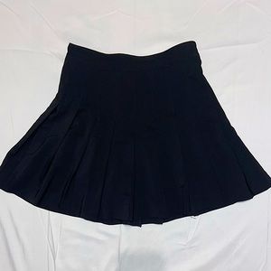 Love Tree black pleated mini skirt size S